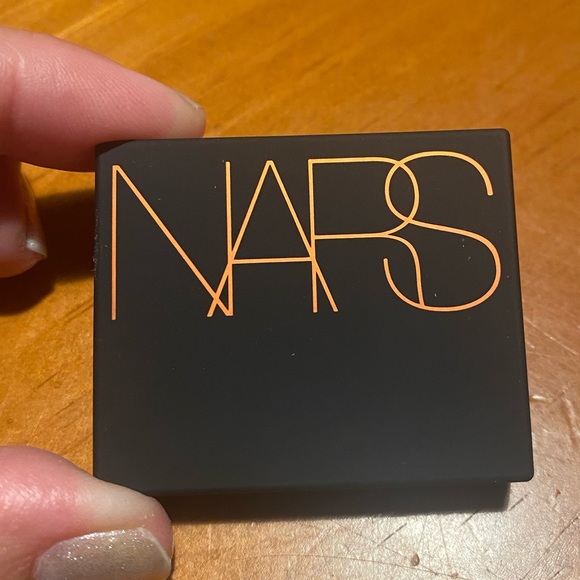 NARS Bronzing Powder Laguna - Picture 3 of 14